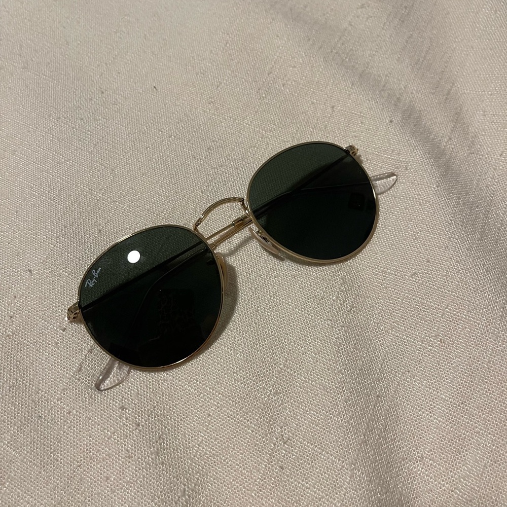 Ray-Ban Classic Gold Frame Sunglasses
